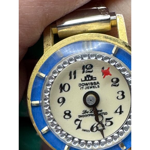 Vintage Swiss-Made Stainless Steel Watch By Jowissa With 17 Jewels & Blue Accent - Picture 6 of 6